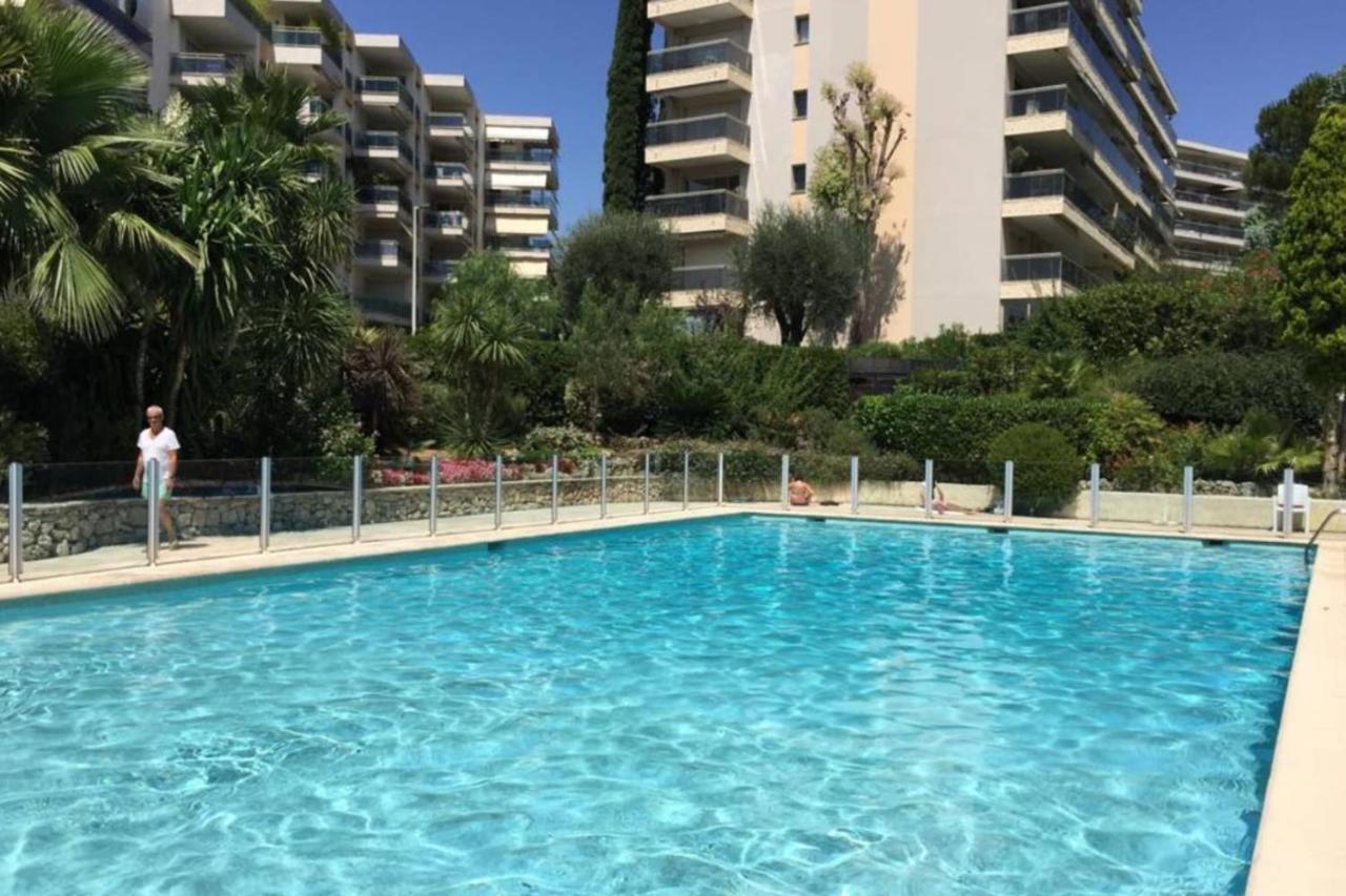 Terrace Sea View Swimming Pool Car Park Cannes Center Live In Cannes Apartment Exterior photo